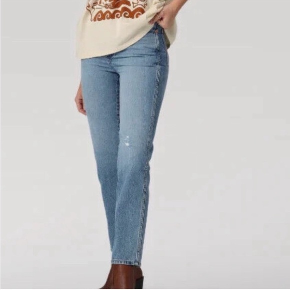 Wrangler 30 x 28 Jeans Wild West 603 High Rise Straight Blue distressed NWT - Picture 3 of 14